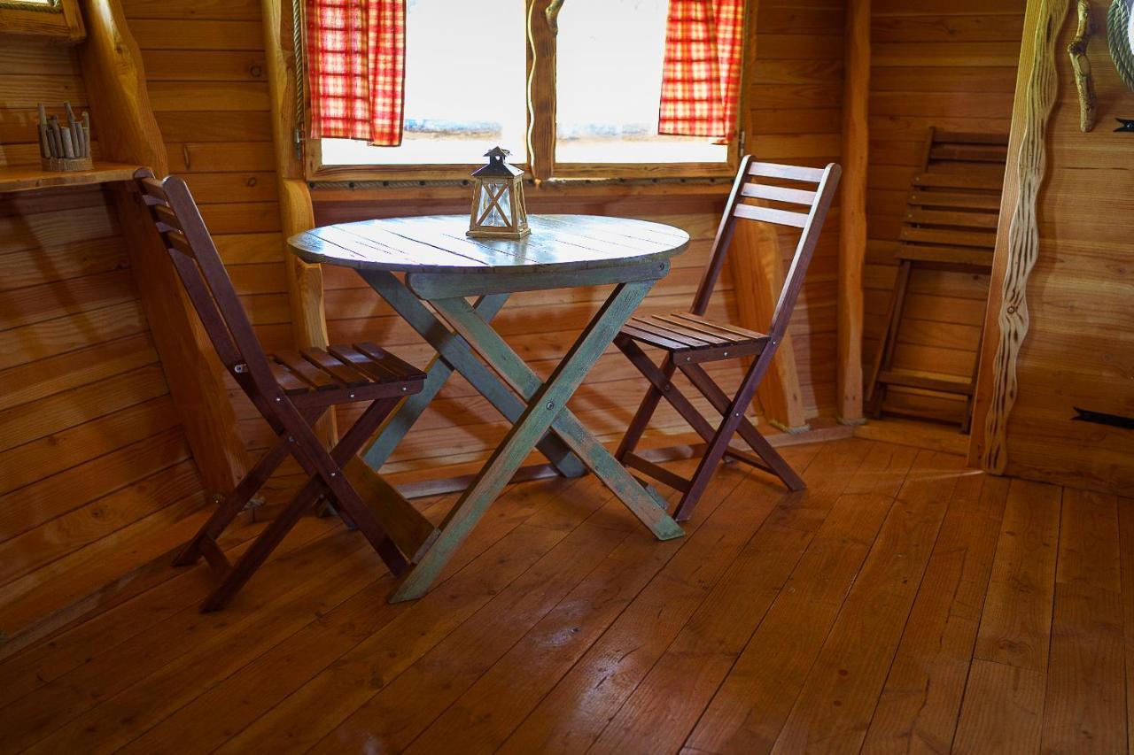 Cabane Perchee Dans Les Arbres Saint-Hilaire-en-Morvan Bagian luar foto
