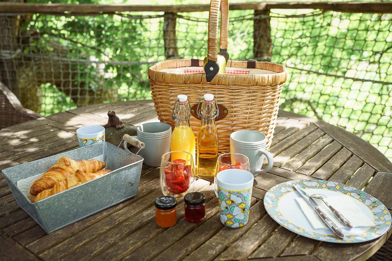 Cabane Perchee Dans Les Arbres Saint-Hilaire-en-Morvan Bagian luar foto