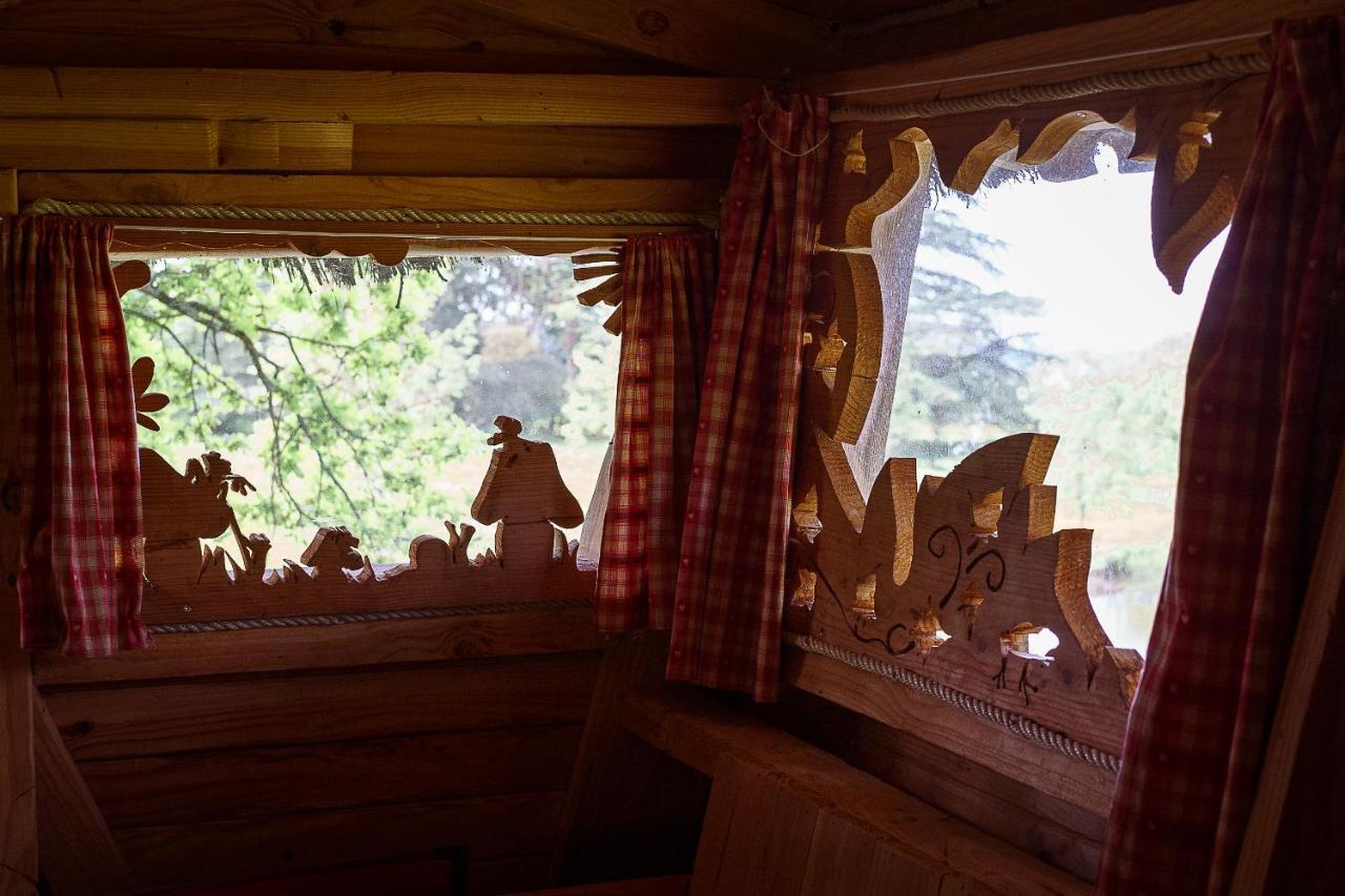 Cabane Perchee Dans Les Arbres Saint-Hilaire-en-Morvan Bagian luar foto