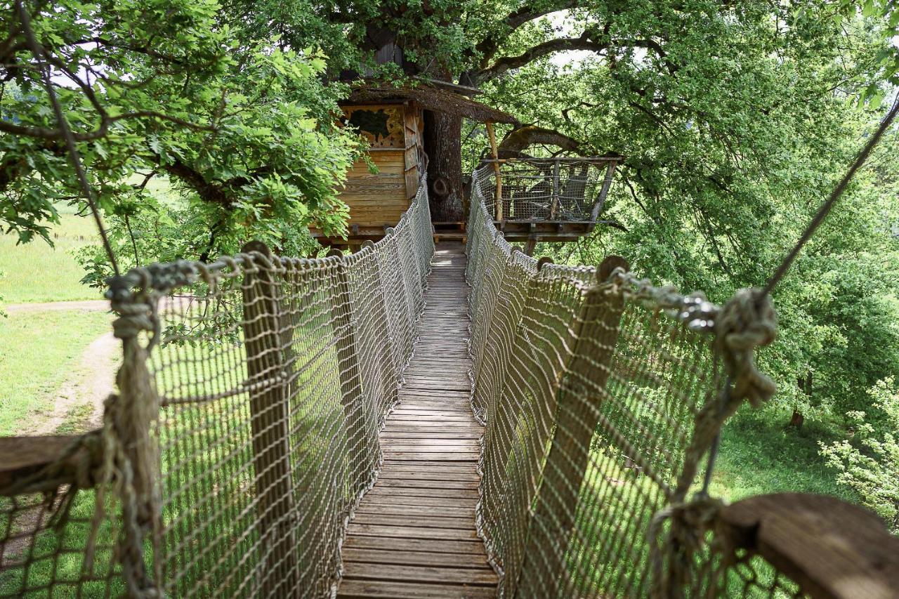 Cabane Perchee Dans Les Arbres Saint-Hilaire-en-Morvan Bagian luar foto