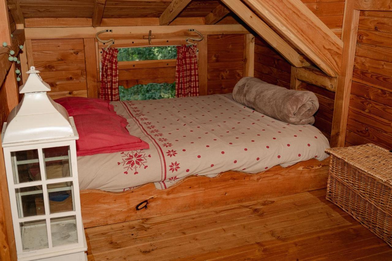 Cabane Perchee Dans Les Arbres Saint-Hilaire-en-Morvan Bagian luar foto