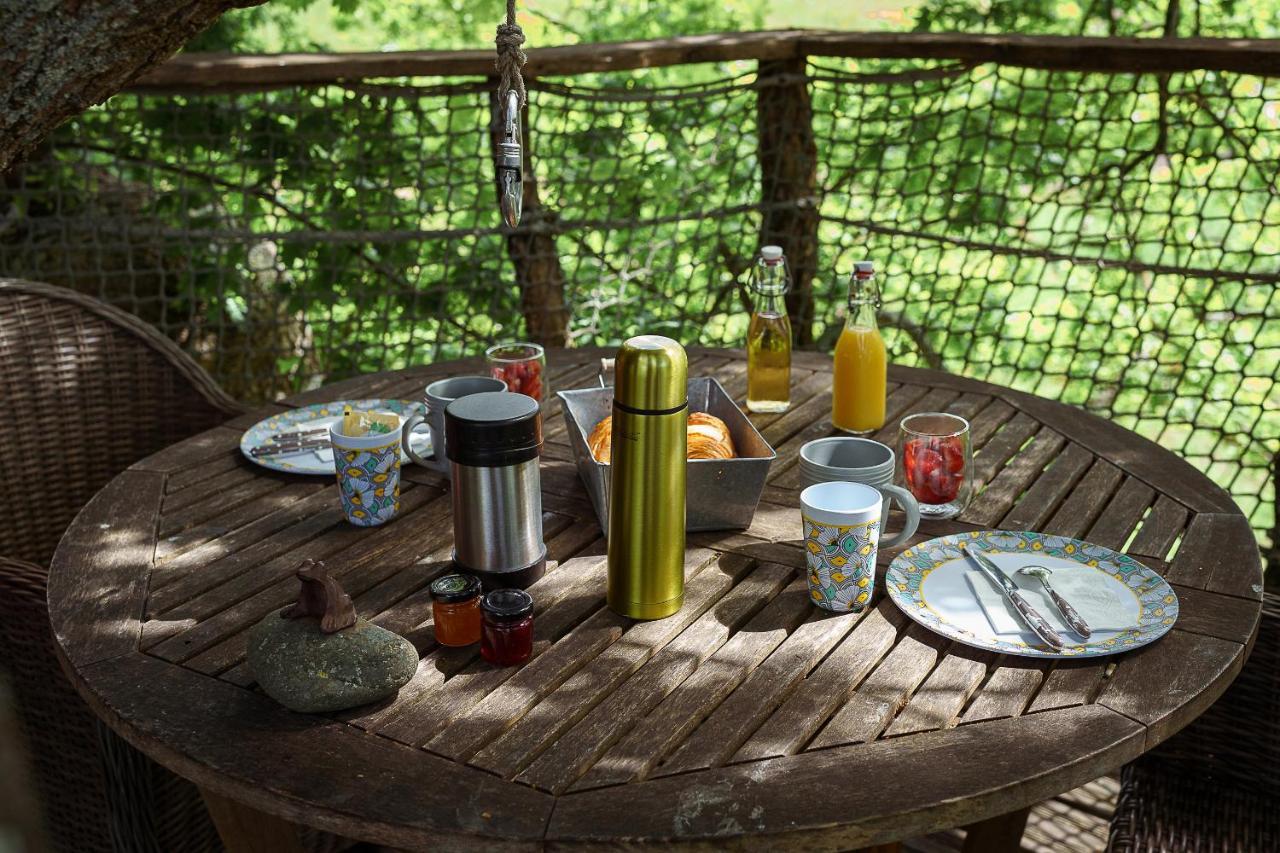 Cabane Perchee Dans Les Arbres Saint-Hilaire-en-Morvan Bagian luar foto